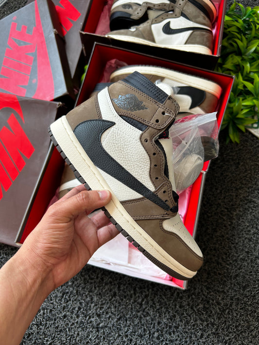 J1 Travis mocha HiGH