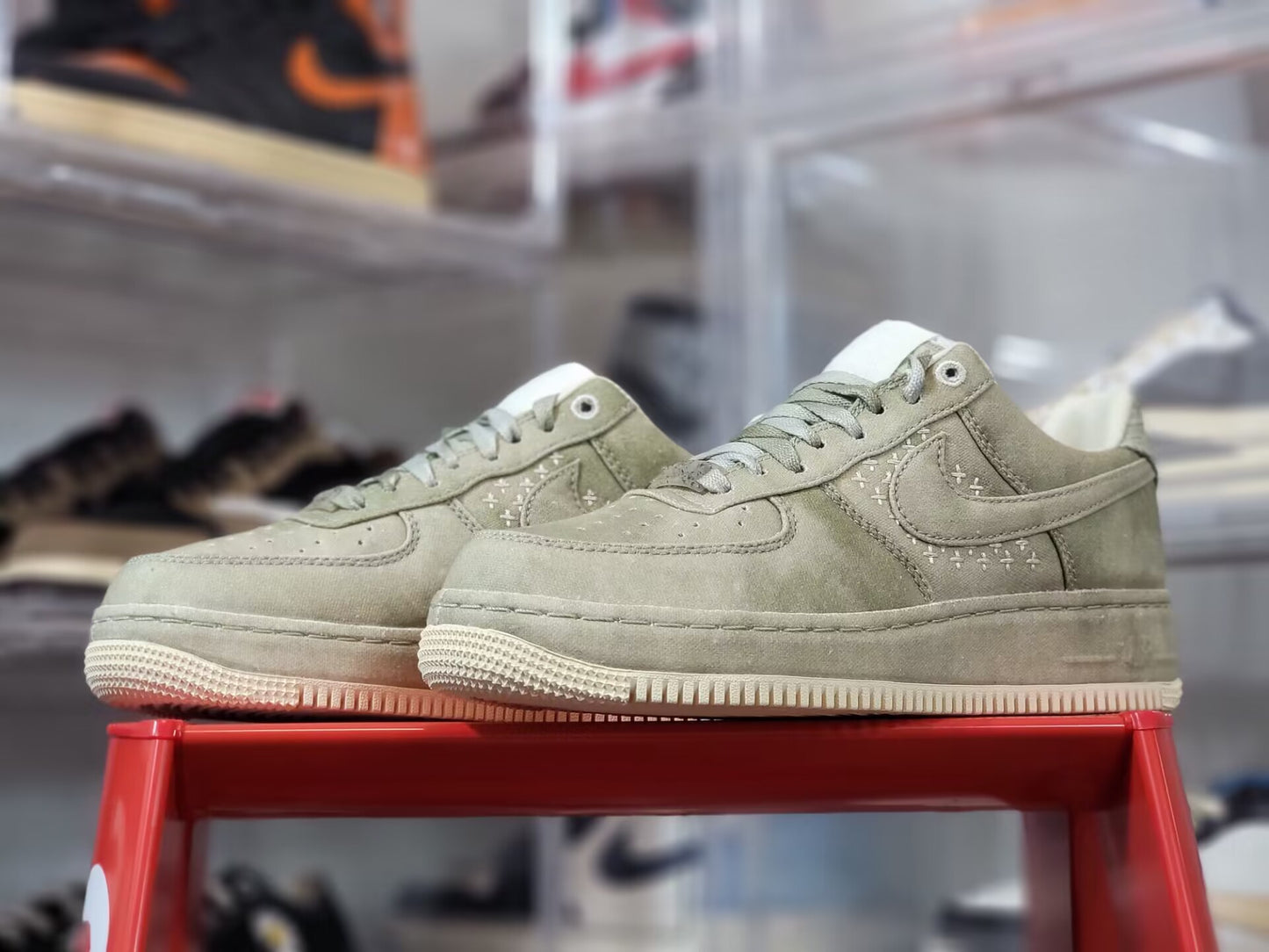 AF1