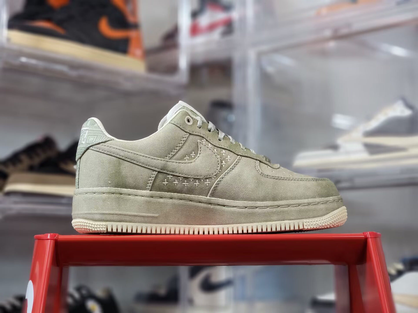 AF1