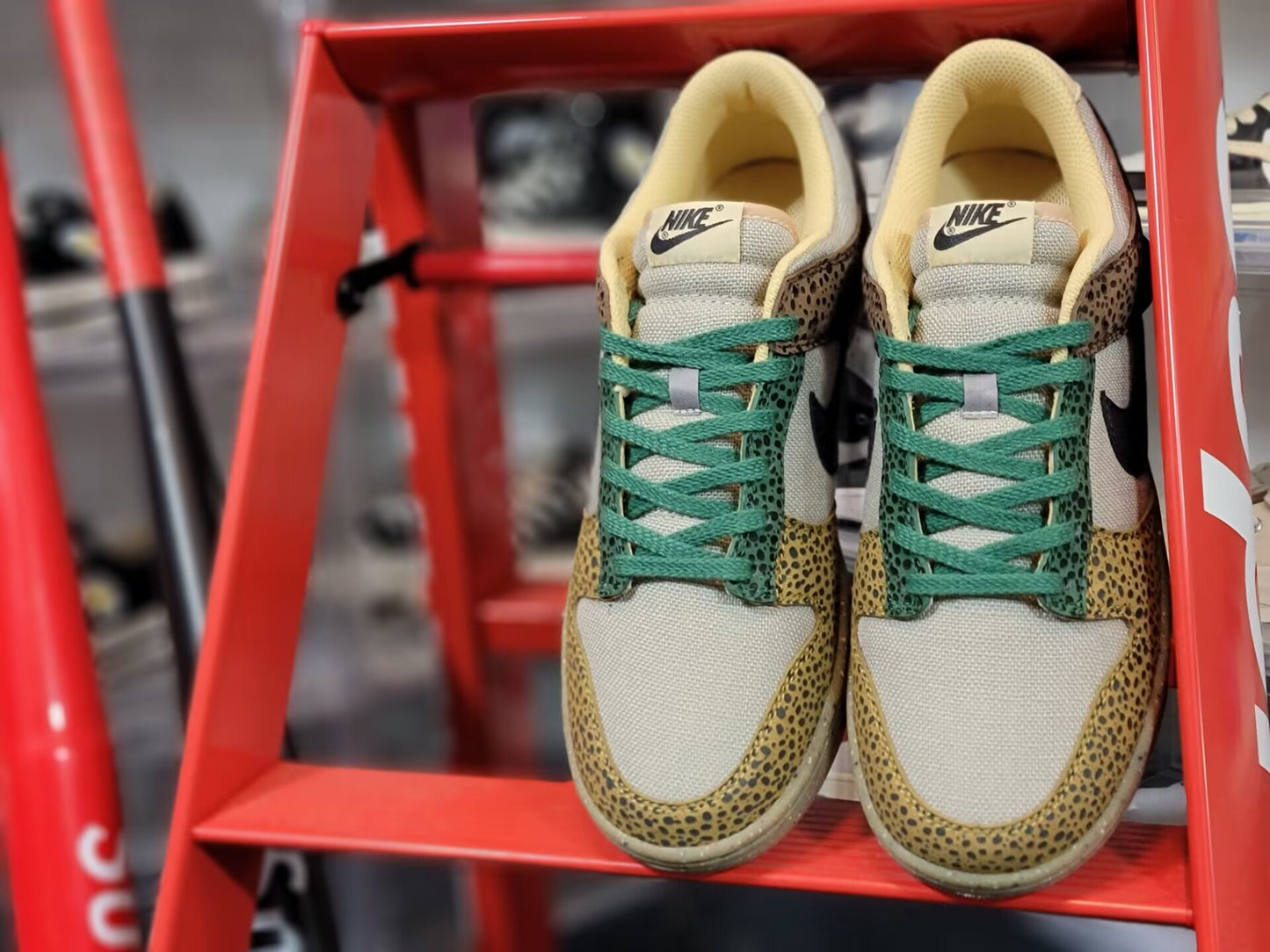 Dunk Low 'Musgo Dorado