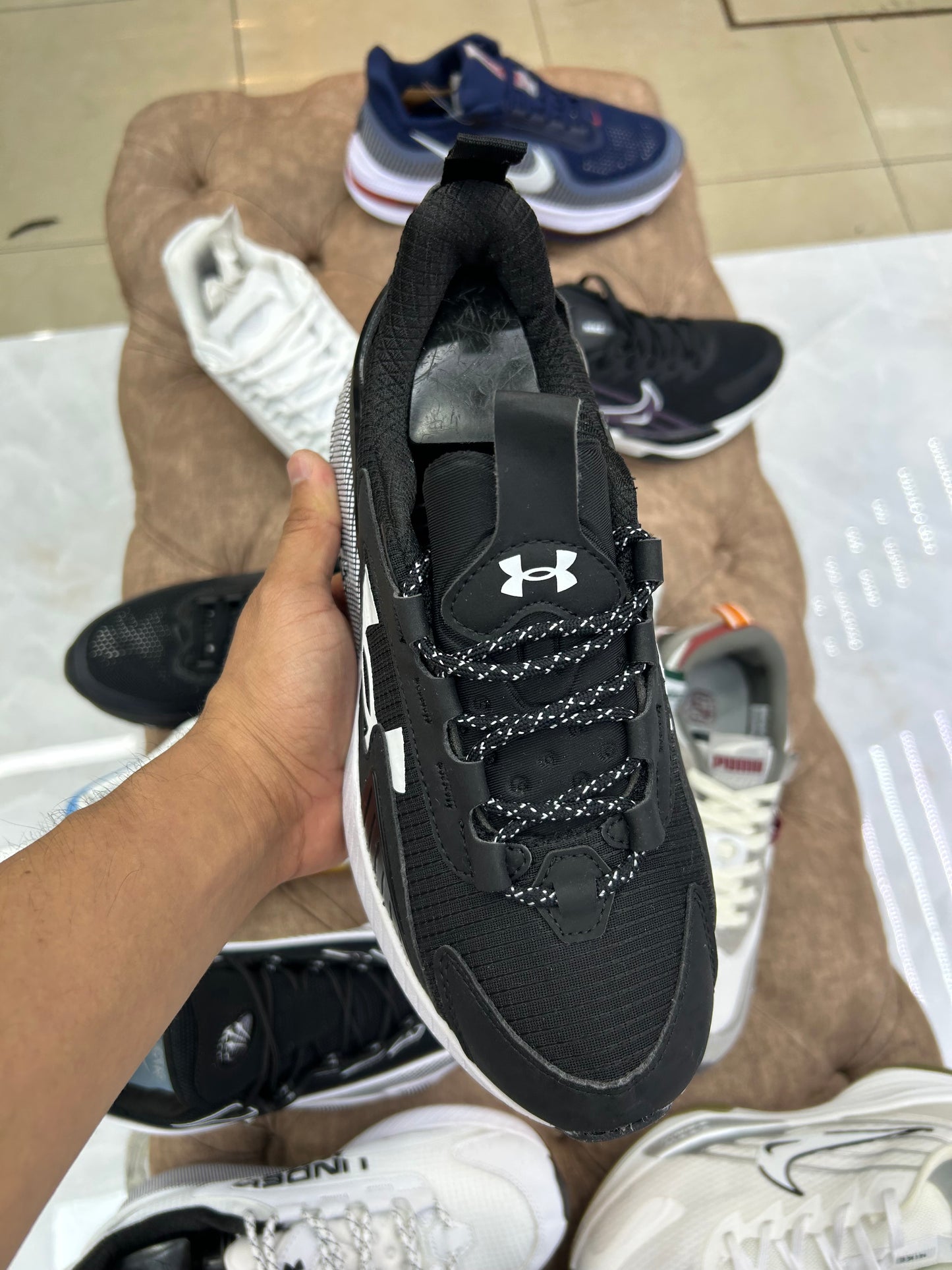 UNDER ARMOUR