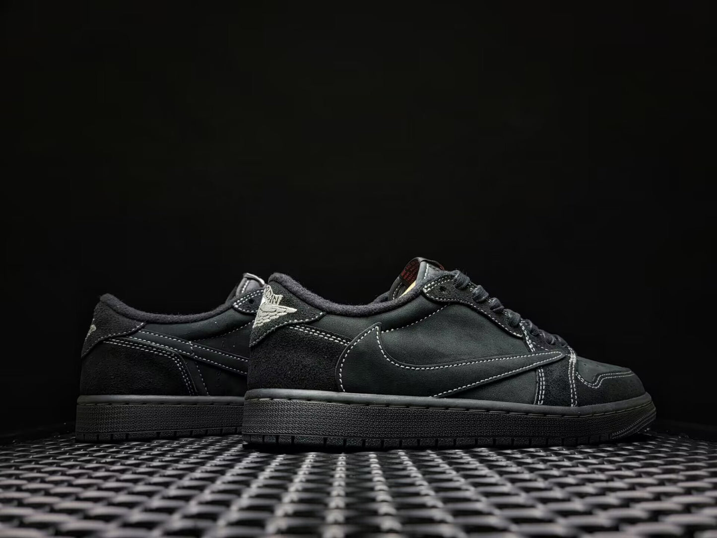 Travis Scott x Air Jordan 1 Low OG "Triple Black" phatom