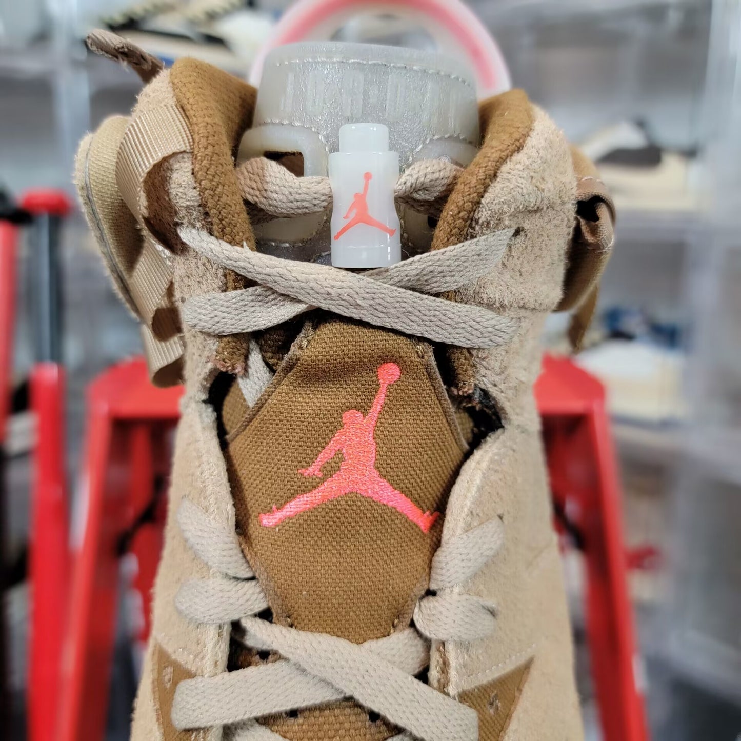 Travis Scott x Air Jordan 6“British Khaki”