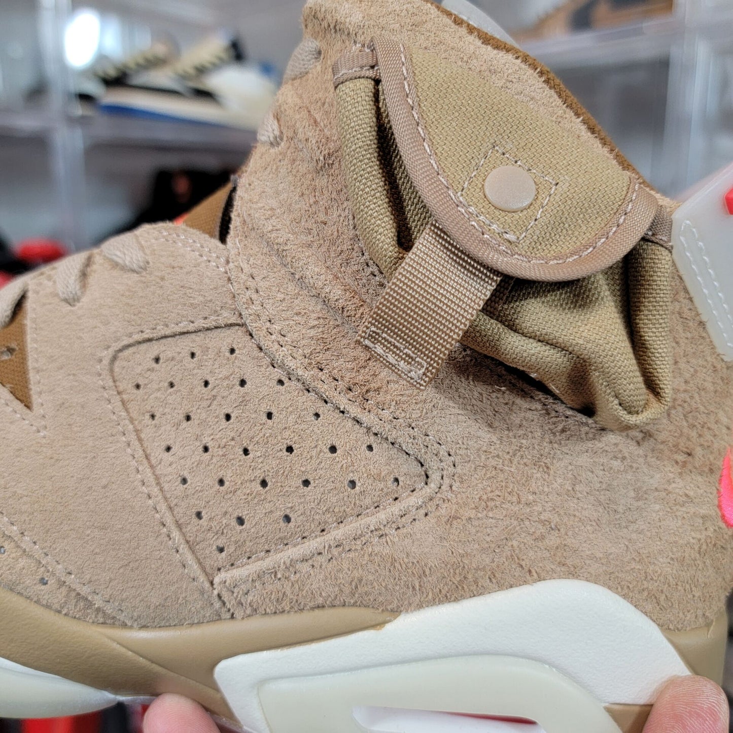 Travis Scott x Air Jordan 6“British Khaki”