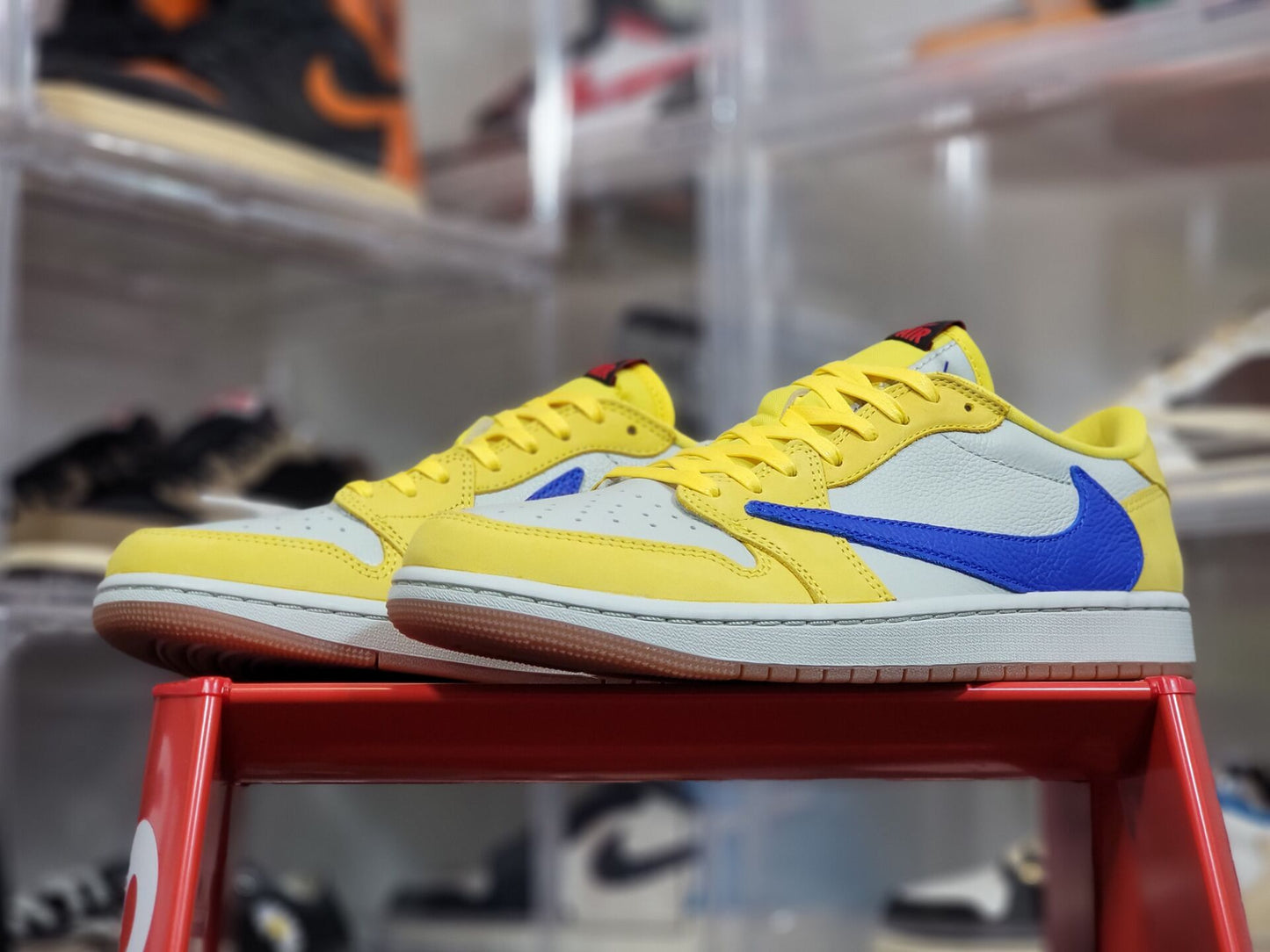 Travis Scott x Nike Air Jordan 1 Low OG"Canary"