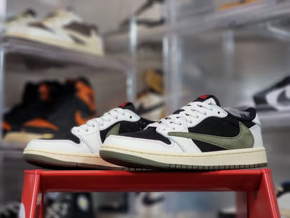 Travis Scott x Air Jordan 1 Low