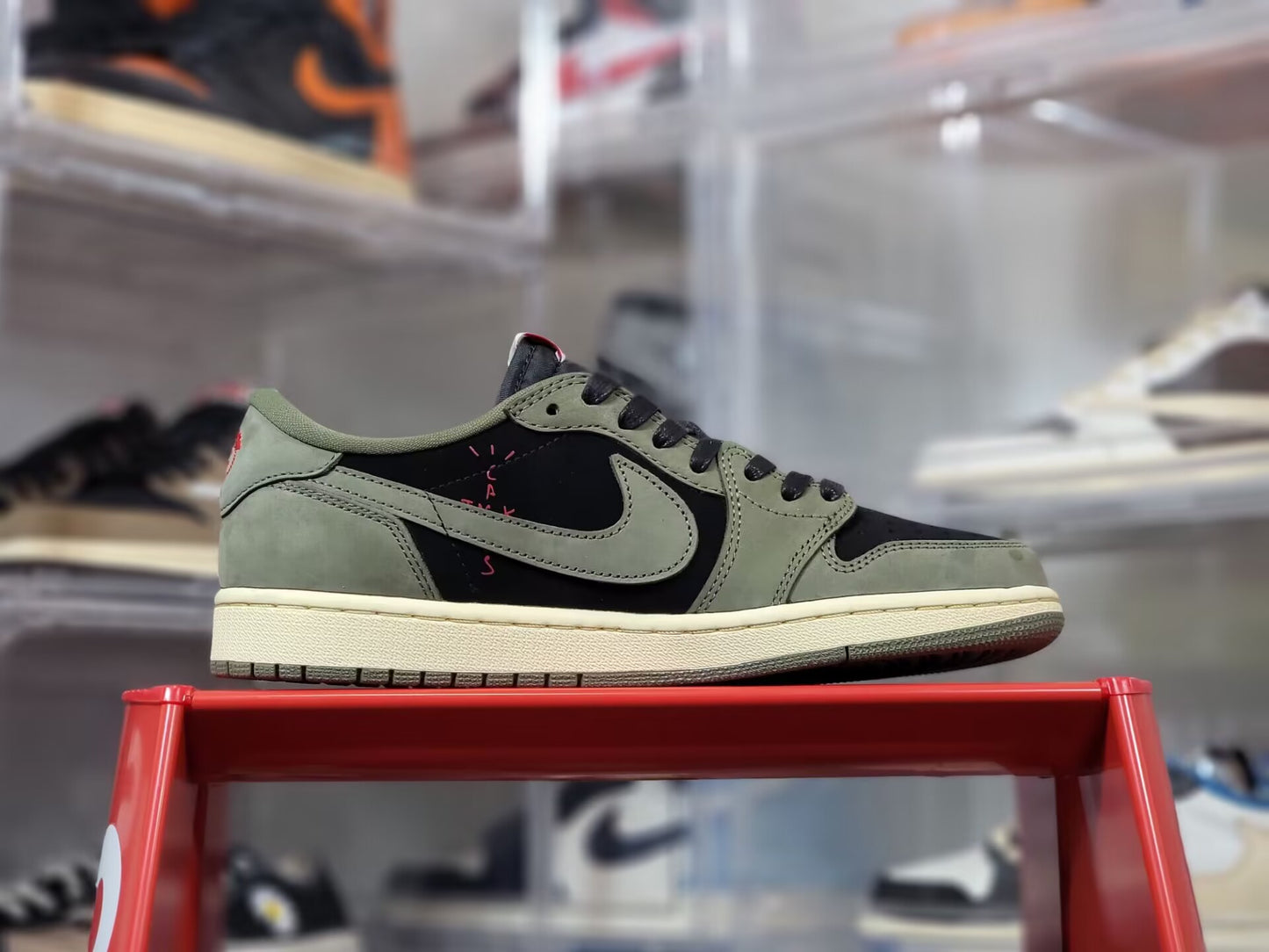 Travis Scott x Nike Air Jordan 1 Low OG