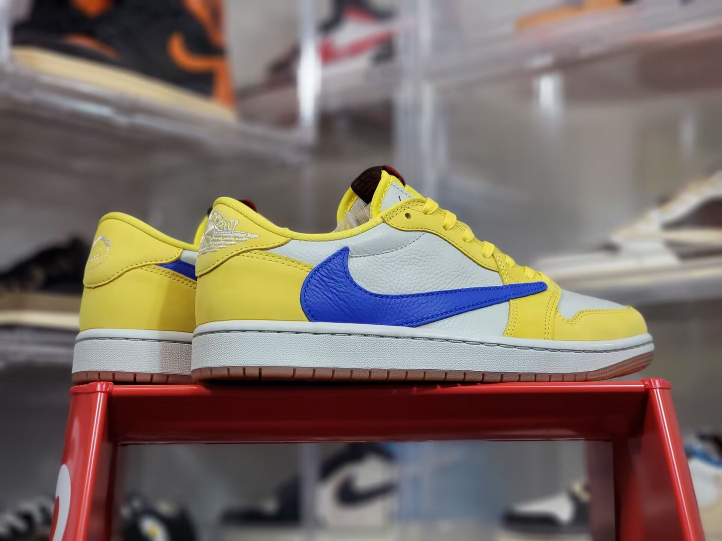 Travis Scott x Nike Air Jordan 1 Low OG"Canary"