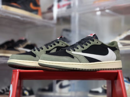 Travis Scott x Nike Air Jordan 1 Low OG