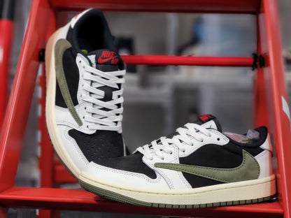 Travis Scott x Air Jordan 1 Low