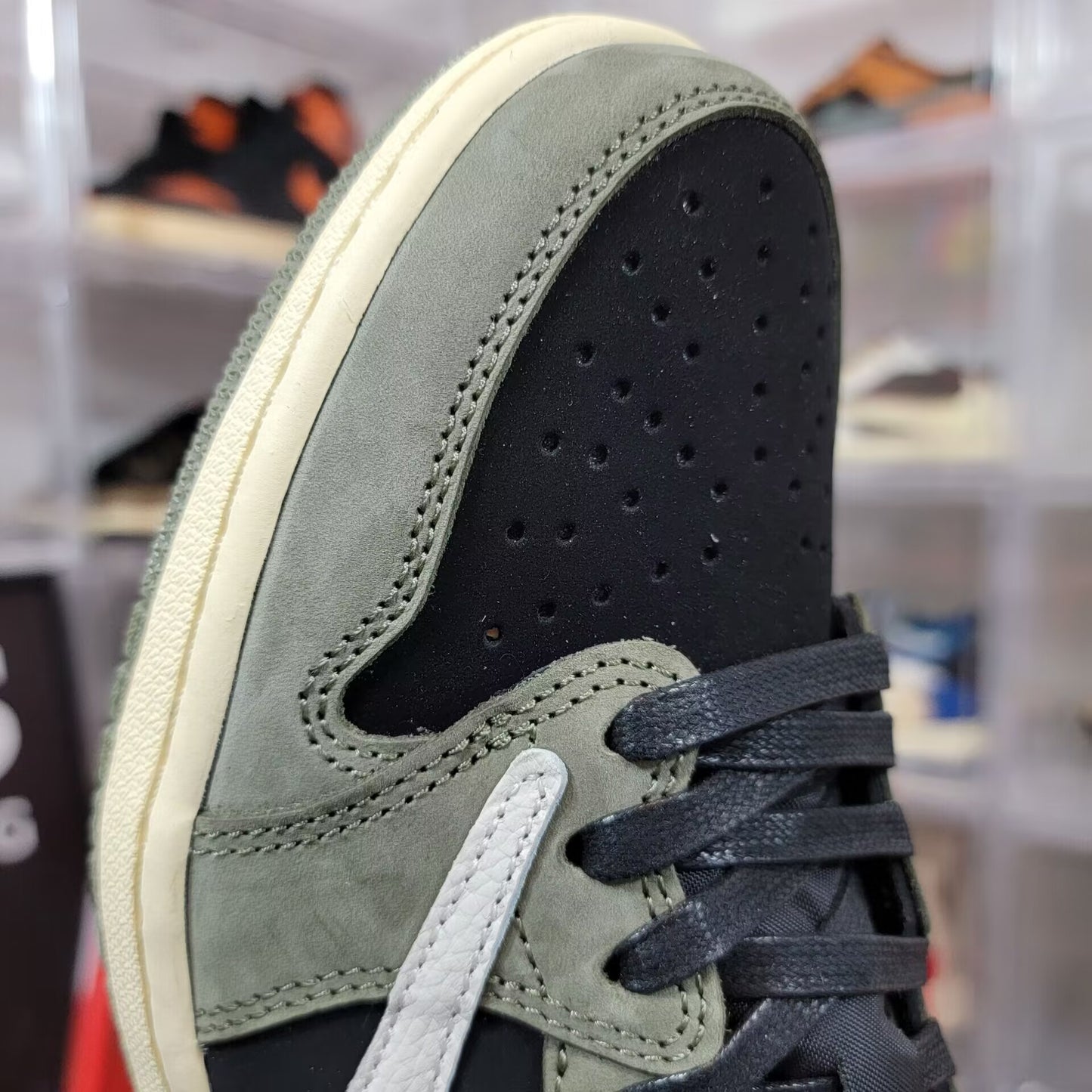 Travis Scott x Nike Air Jordan 1 Low OG